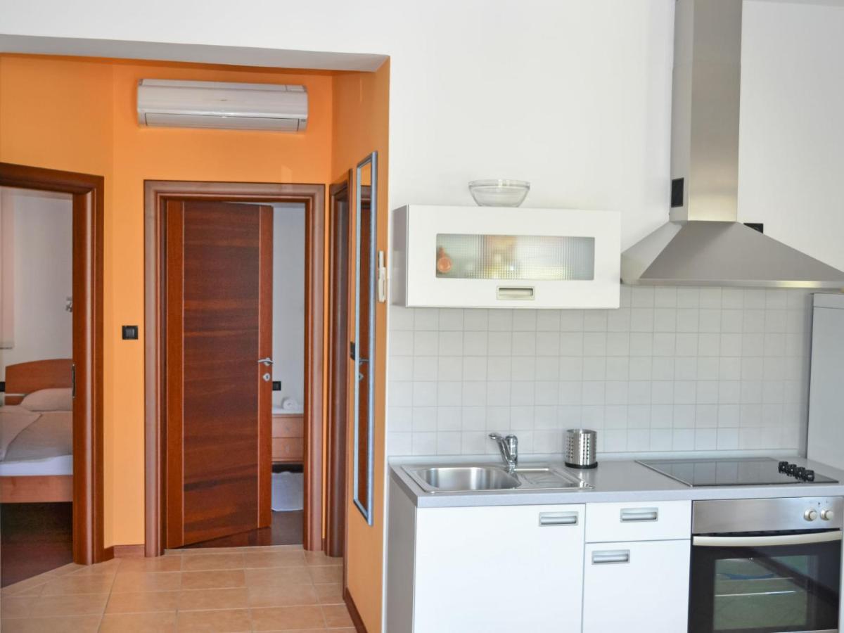 Banjol Apartment Jadranka-1 By Interhome מראה חיצוני תמונה